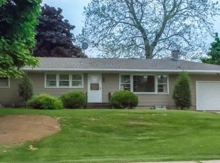 23714 415th Ave, Bellevue, IA
