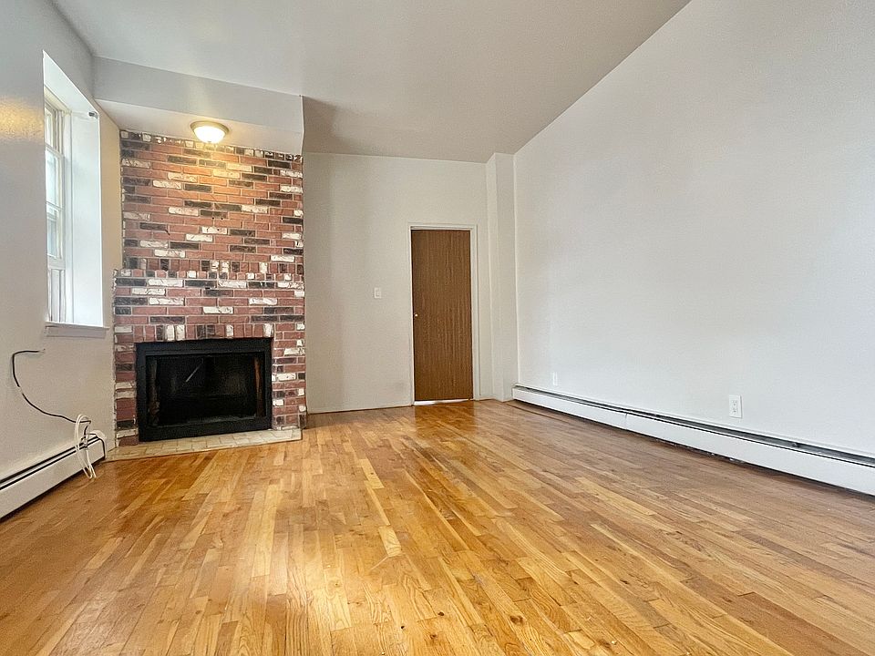 1st image of 1620 E 12th St APT 4D