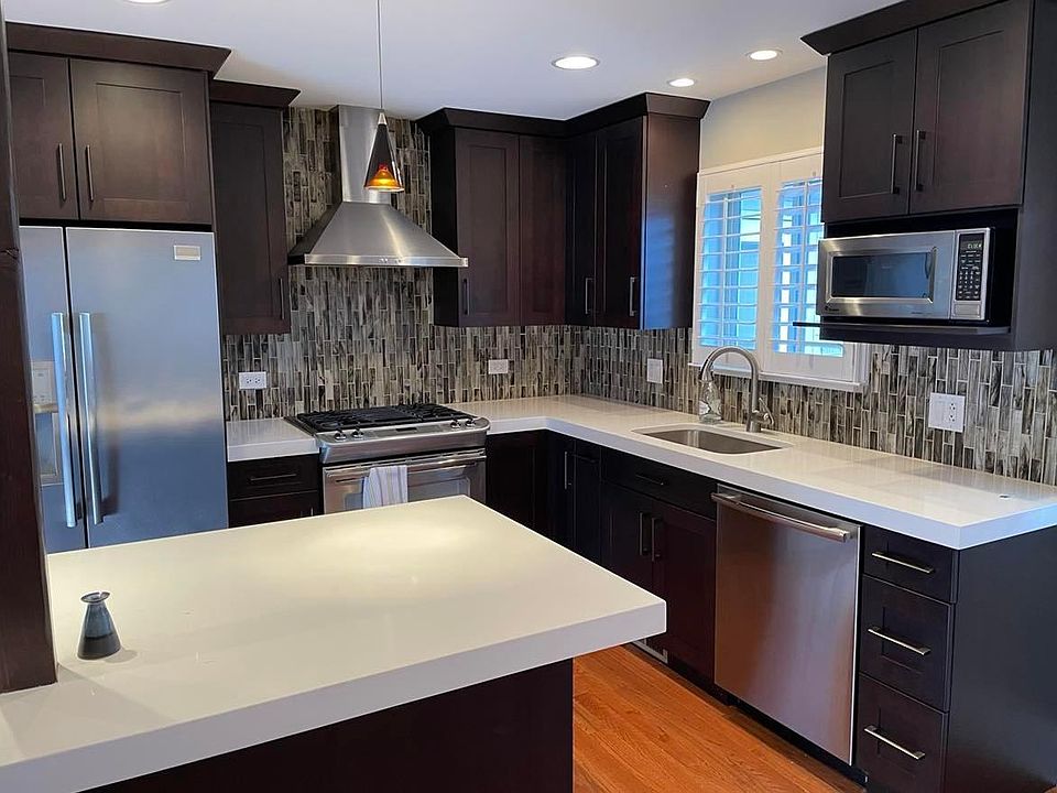 1st image of 1010 Casa Dr