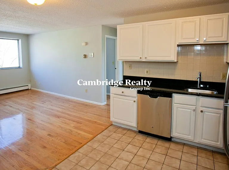 14 Murdock St #3-2T — Photo 2