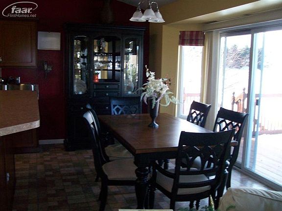 4th image of 4176 Red Oak Ln