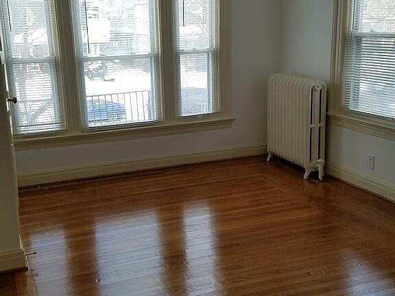 4th image of 609 Richmond Ave APT 2