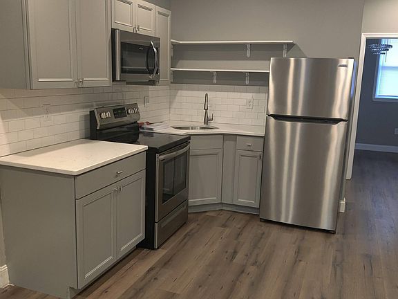 3rd image of 3332 W Harold St