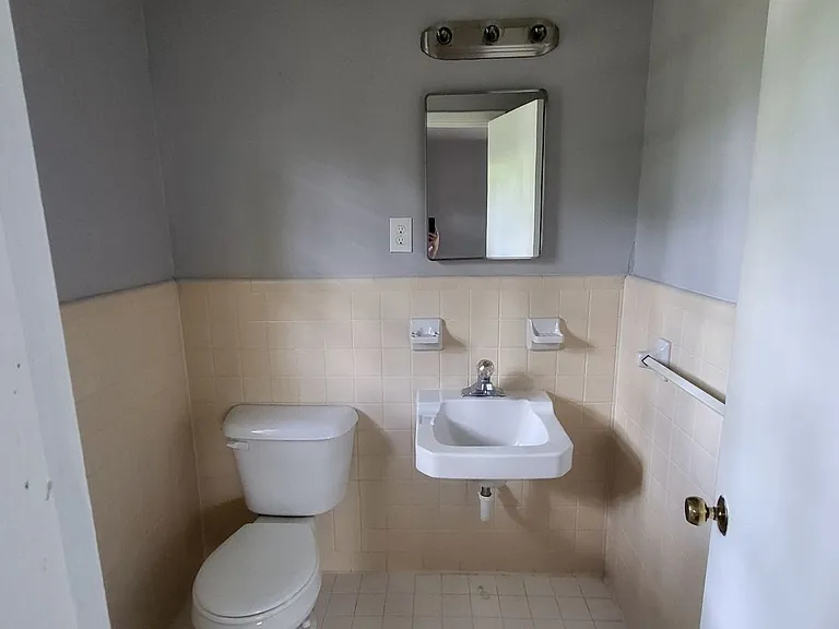 1203 Edgewood Dr — Photo 12