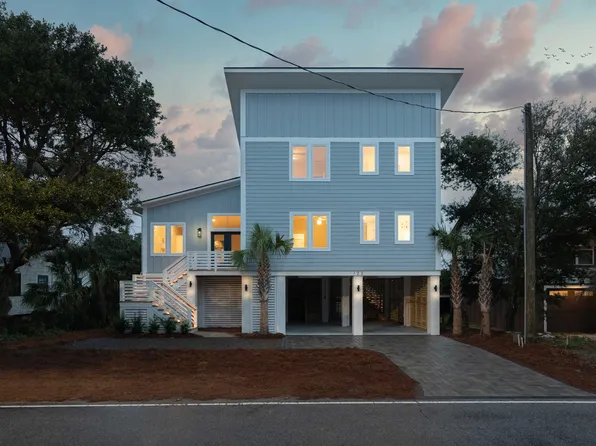 122 W Cooper Ave, Folly Beach, SC 29439