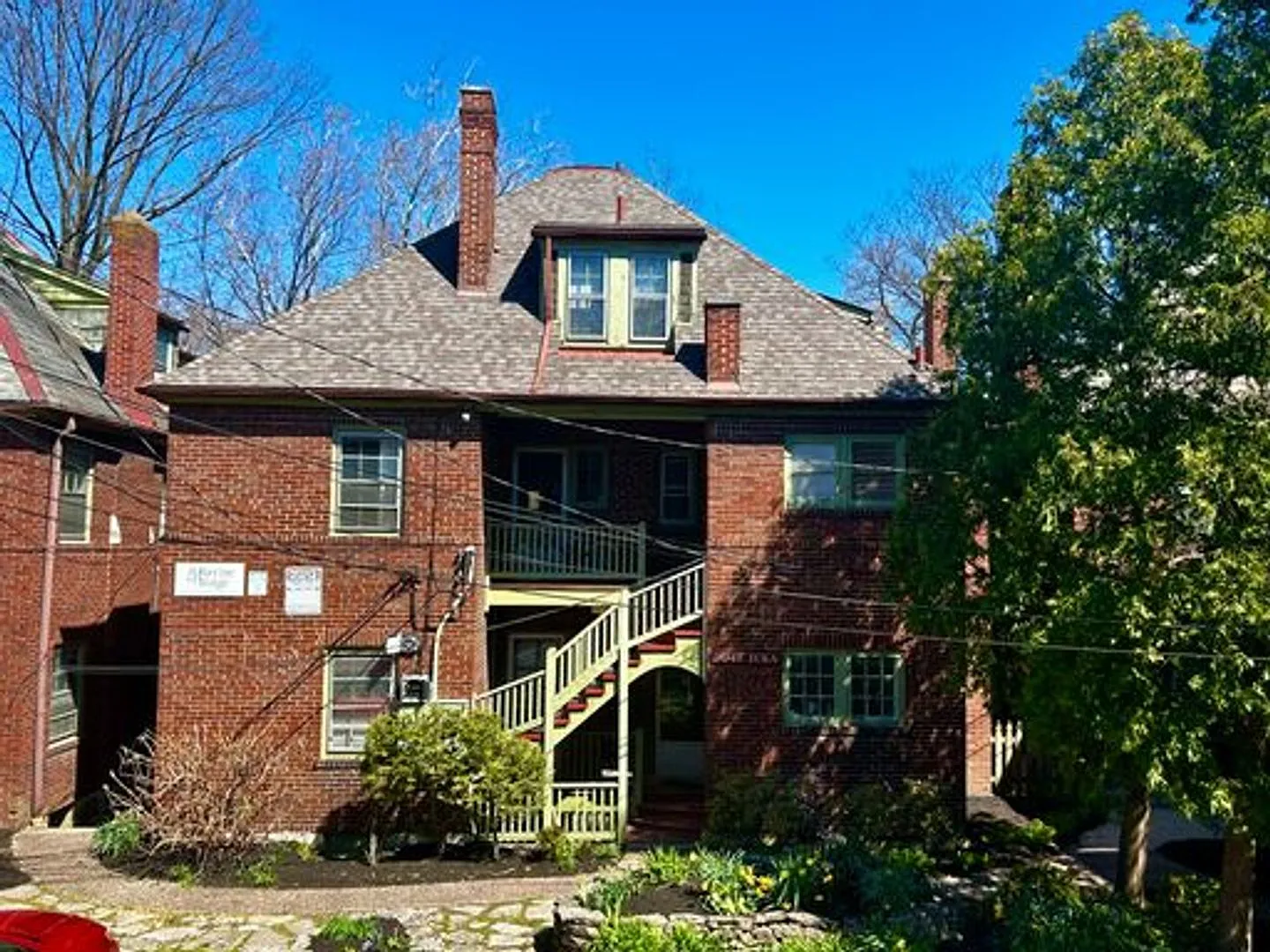 2048 Iuka Ave. — Photo 1