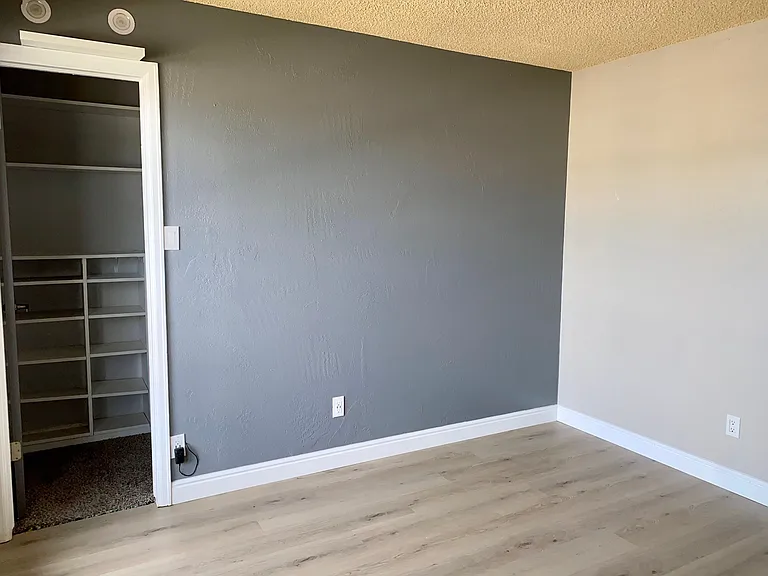 18528 E Kansas Pl — Photo 47