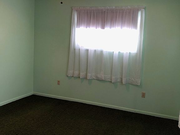 4th image of 503 Dakota St
