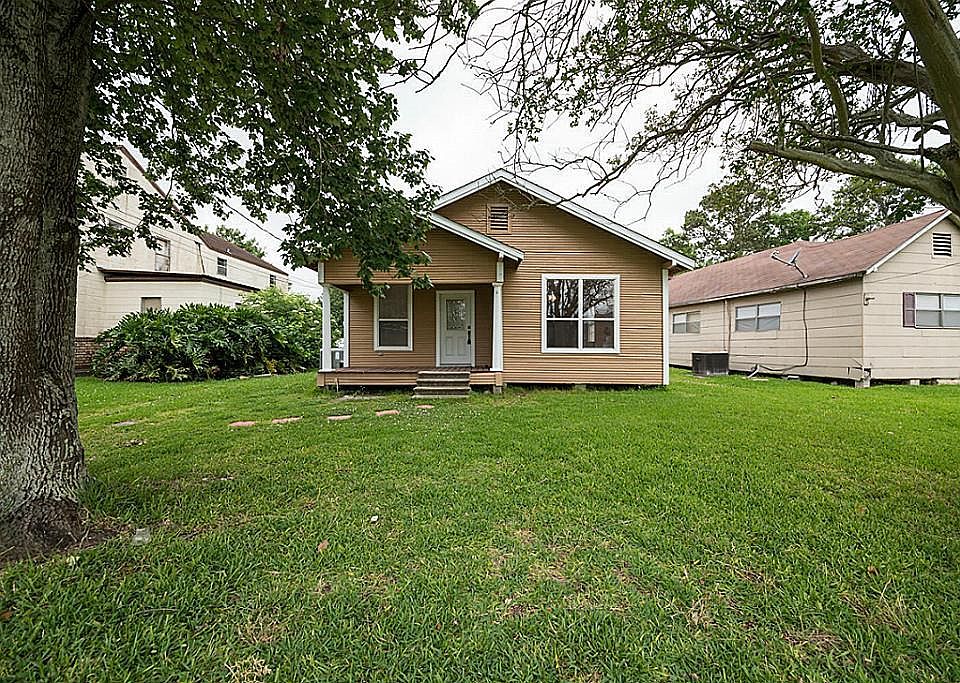 1st image of 1118 Dallas St