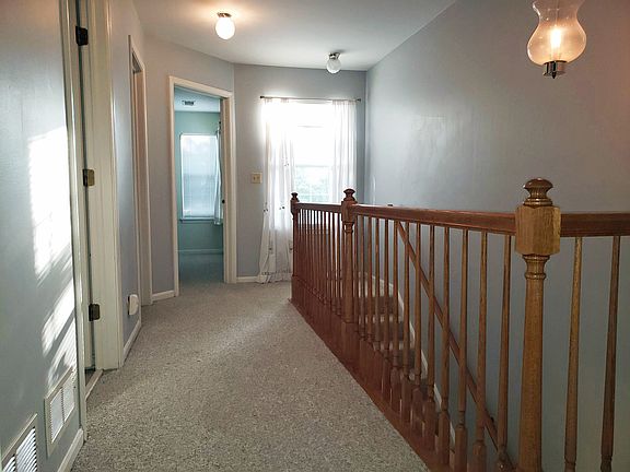 5th image of 2704 Odlum Dr #2704