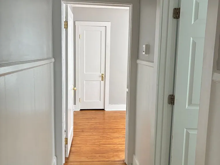 504 Henry St — Photo 20