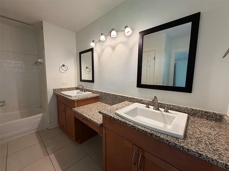 18142 Glenledi Dr — Photo 33
