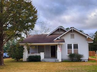 355 Pecan St SE, Dawson, GA 39842