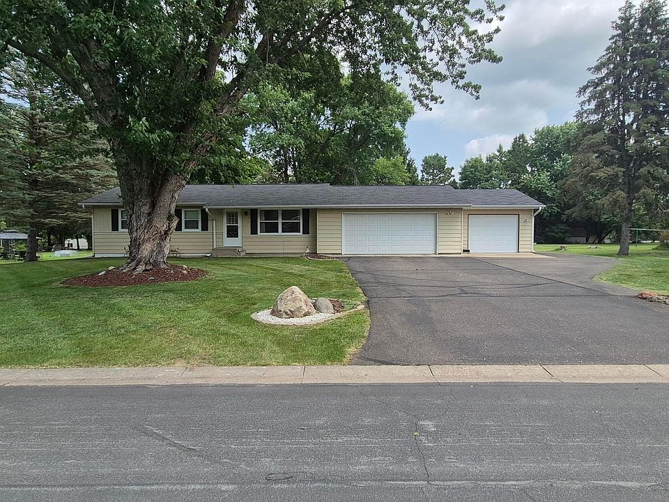 1st image of 414 Moody Rd