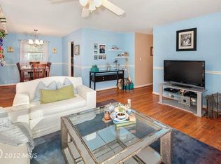 1911 Hillside Dr, Falls Church, VA 22043