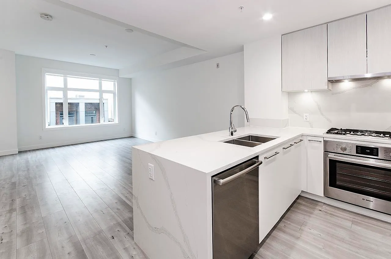 2 bed, 1156 sqft, $3,900 — Photo 1