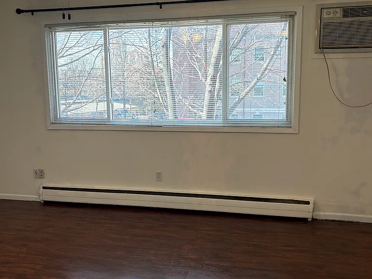 322 Clifton Ave #303 — Photo 9