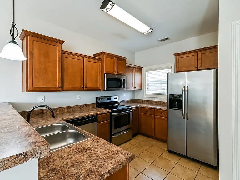 3024 Magnolia Dr — Photo 7