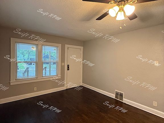 3rd image of 6710 Agnes Ave