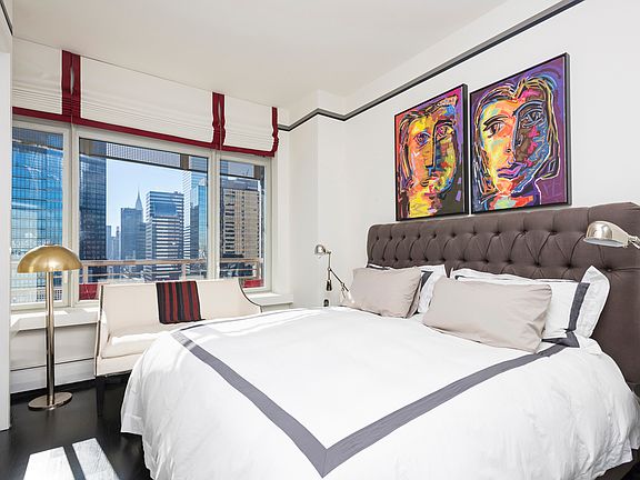 3rd image of 205 E 59th St APT 24A