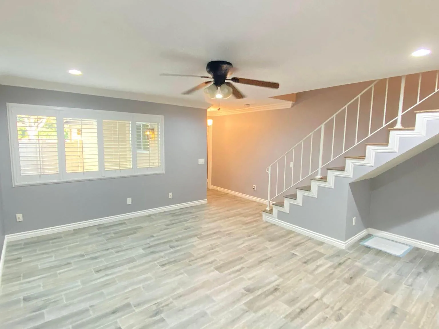 2 bed, 1.5 bath, 1372 sqft, $2,595 — Photo 2