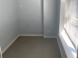 63 W 2nd Ave #212, Vancouver, BC V5Y 0G8