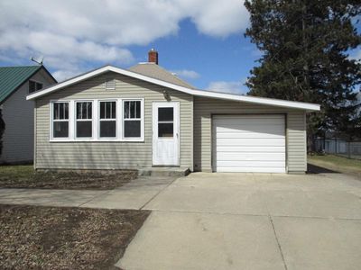 516 4th St NW, Aitkin, MN, 56431