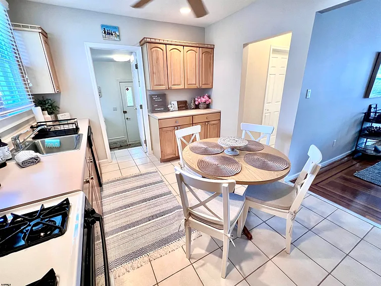 7407 Ventnor Ave — Photo 20