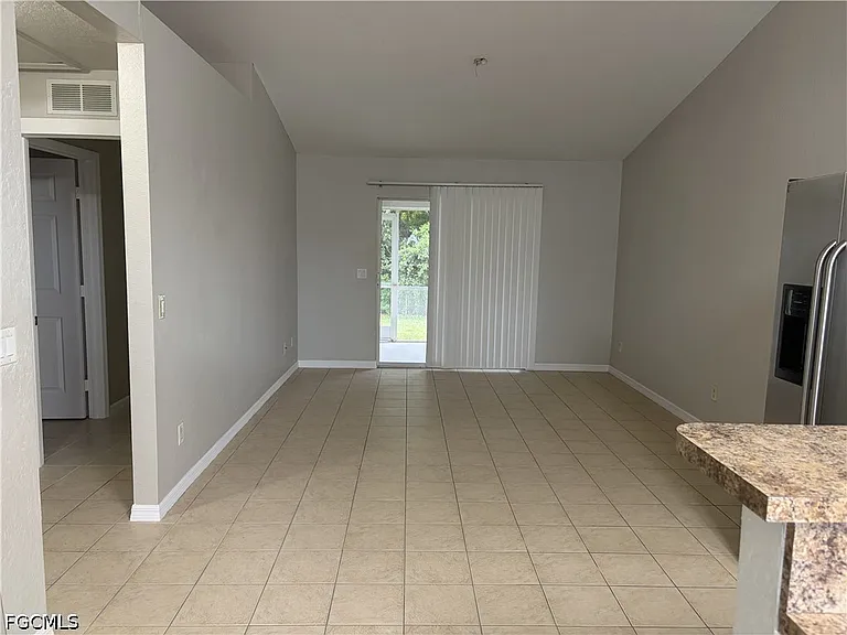 4545 26th St SW — Photo 5