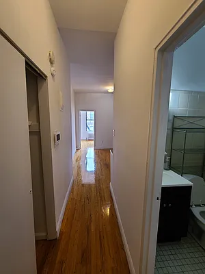 Rented by Point NYC | media 23