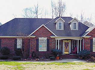 100 Stonewood Estates Dr, Cherryville, NC 28021