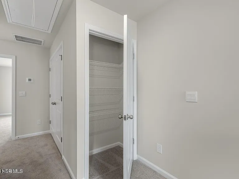 3222 Lobelia Ln — Photo 10