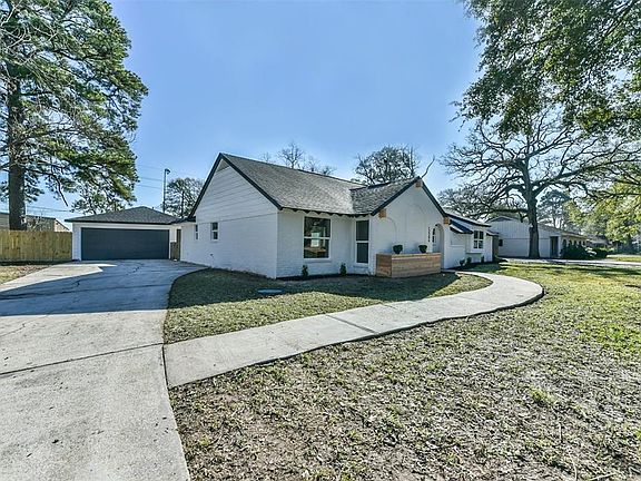 2nd image of 12206 Cypress Place Dr