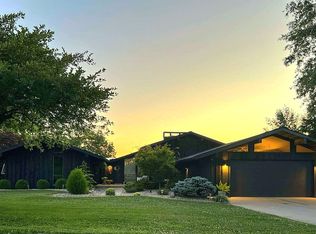 1343 Dorbett St, Jasper, IN 47546