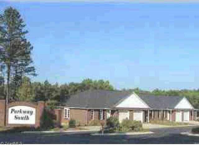 1st image of 3140 Zoo Pkwy Unit 904