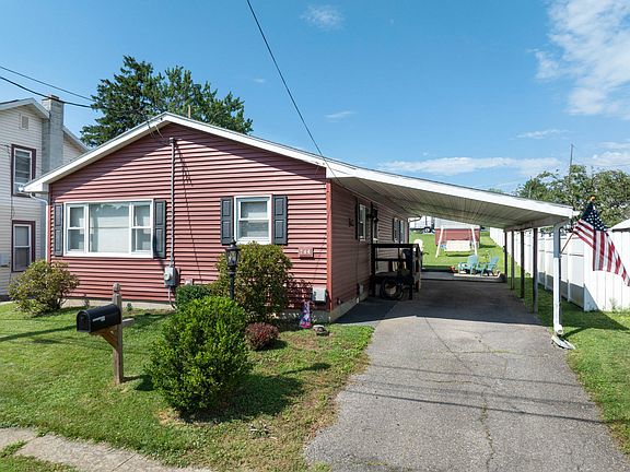 2nd image of 744 Bressler St