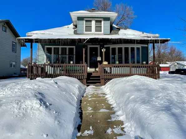 702 W Main St, Luverne, MN 56156