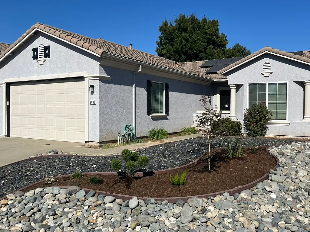 3 bed, 1700 sqft, $3,000 — Photo 1