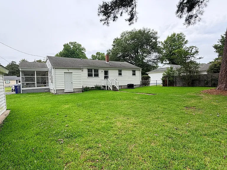 412 Seminole Trl — Photo 23