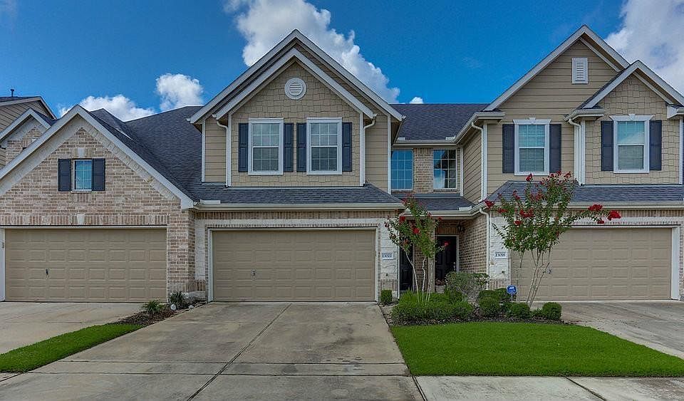 1st image of 13022 Jasmine Park Ln