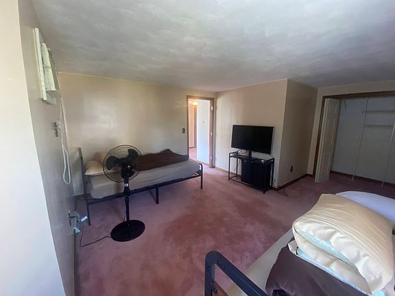 2nd image of 53 Linden St Floor 2