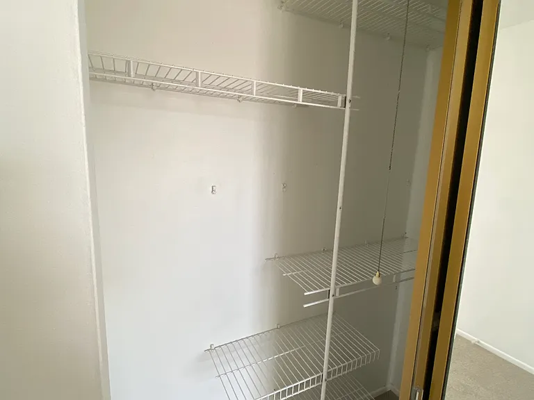 914 Van Buren Ct — Photo 33