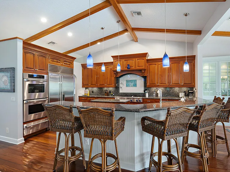 5751 Pennock Point Rd — Photo 13