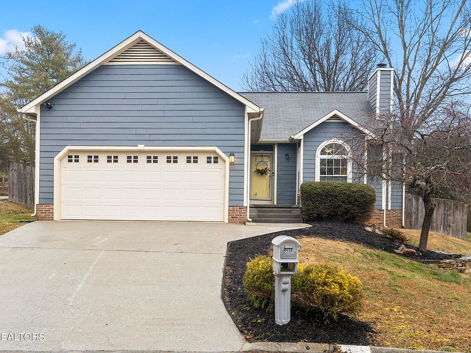 1st image of 631 Copperfield Dr