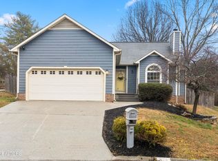 631 Copperfield Dr, Knoxville, TN 37934