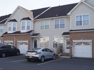 10 Gallop Ln #106, Somerset, NJ 08873