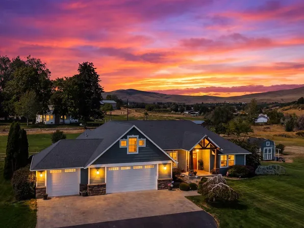 901 Hollow Creek Ln, Yakima, WA 98908