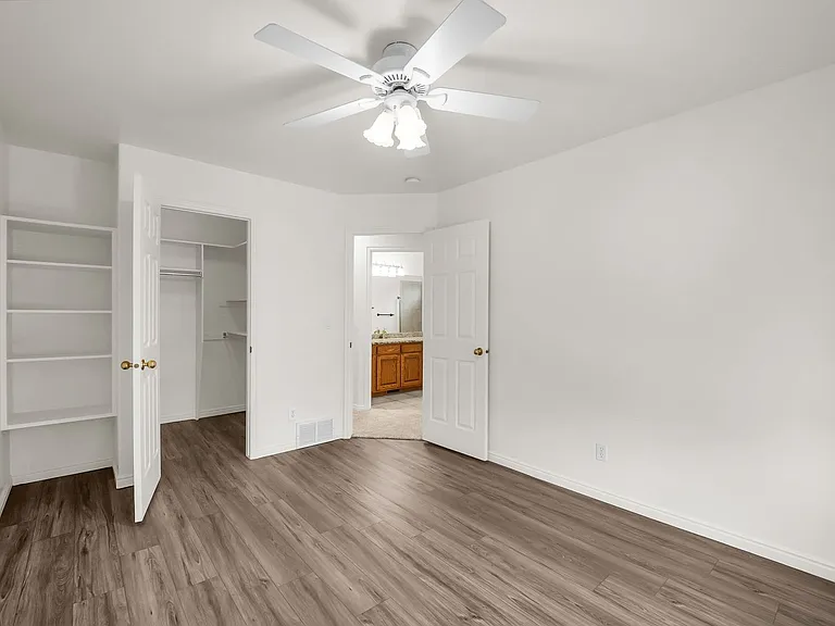 1429 W Flint Meadow Dr — Photo 17