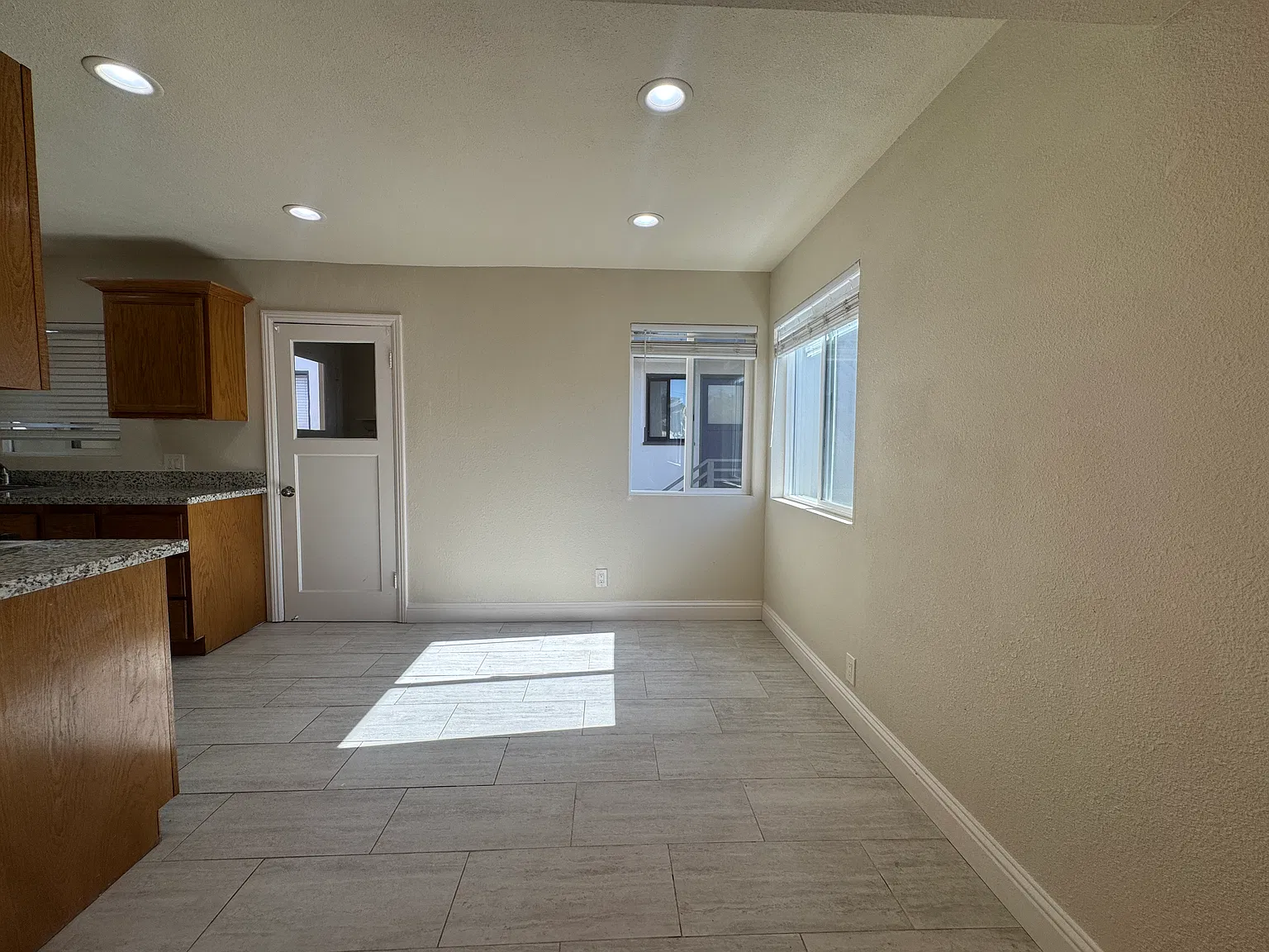 1 bed, $2,550 — Photo 4