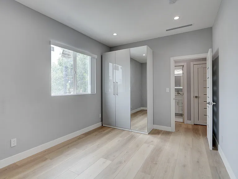 7744 Ostrom Ave — Photo 7